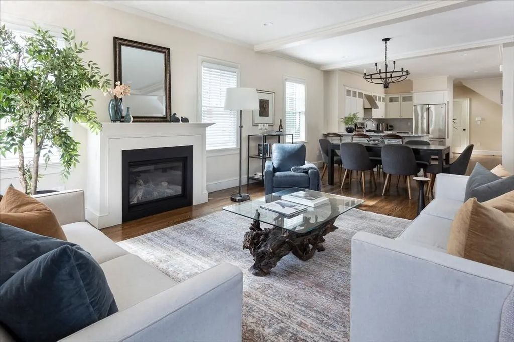 17 Davis Ave. #1, Brookline