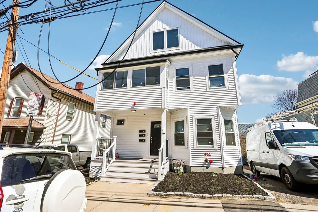 71 Albion St #a, Somerville