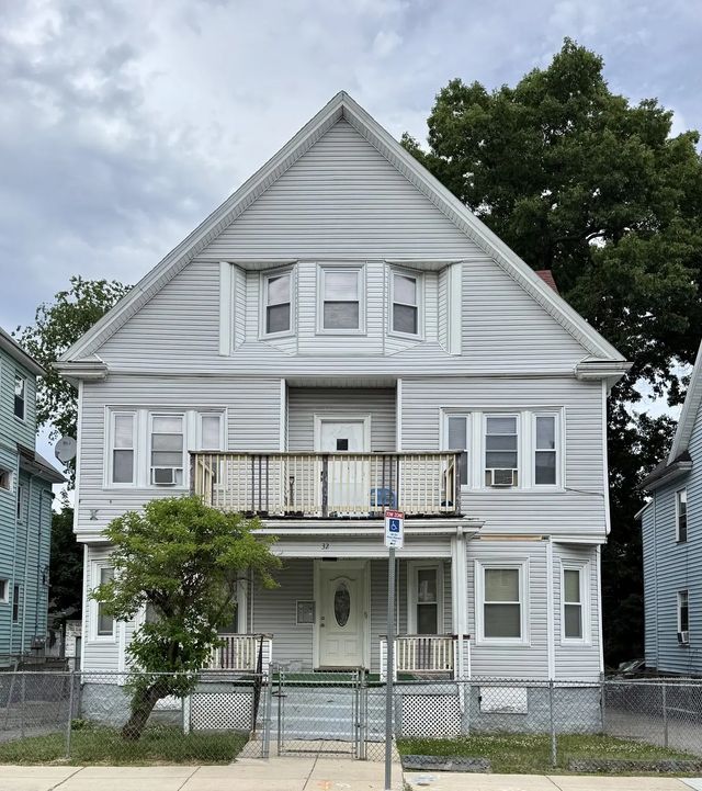 32 Clarkwood St, Boston