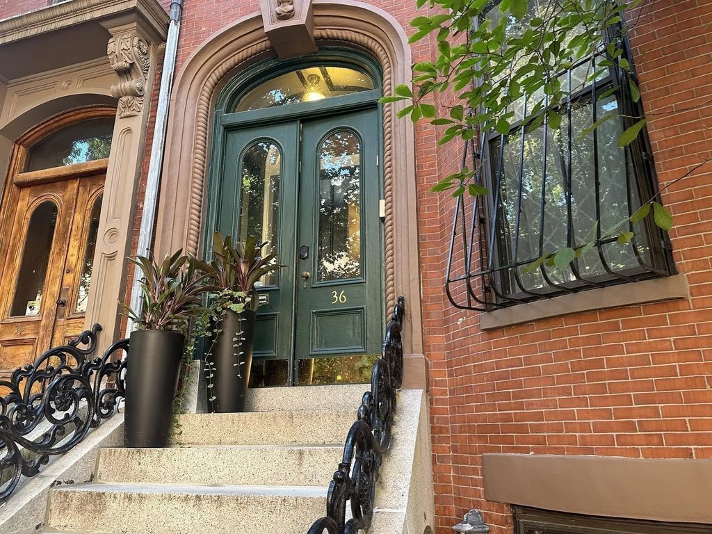 36 Upton #2, Boston