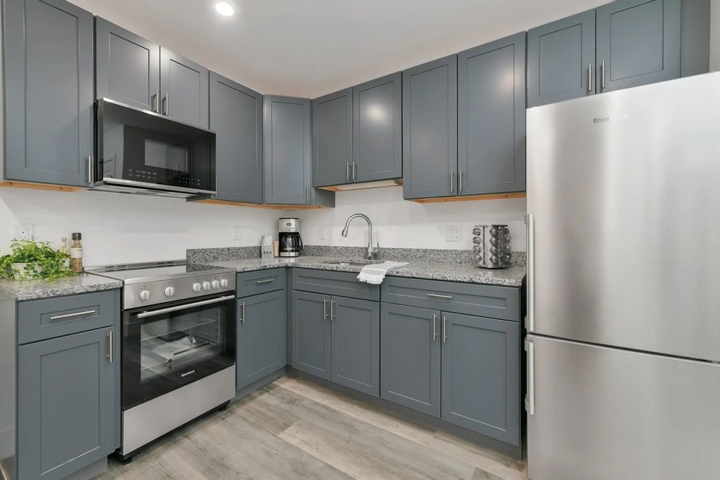 585 Essex St #519, Lynn