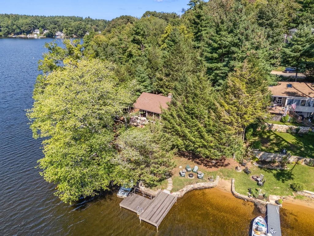 26 Barry Dr., Holland