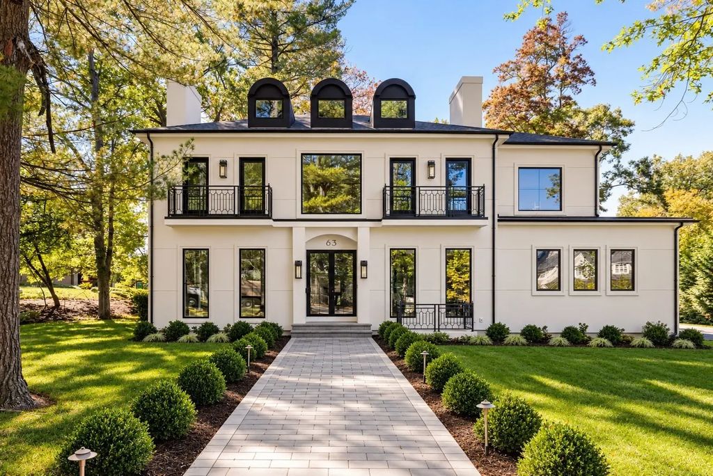 63 Bigelow Rd, Newton