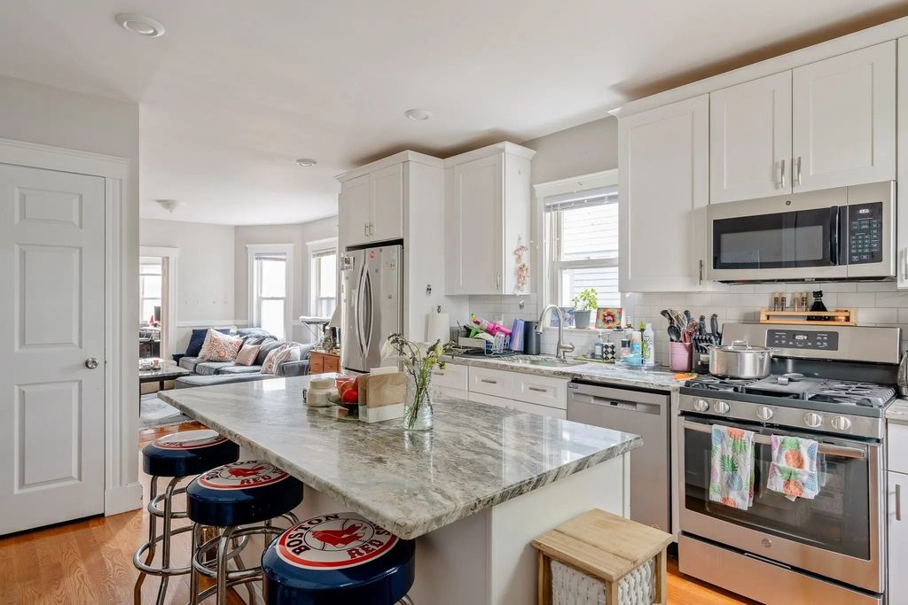 124 Pearson Rd #1, Somerville