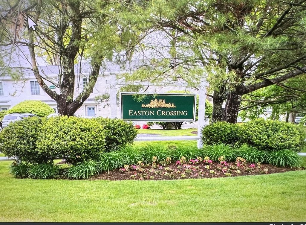 14 Nancy Rd #6, Easton