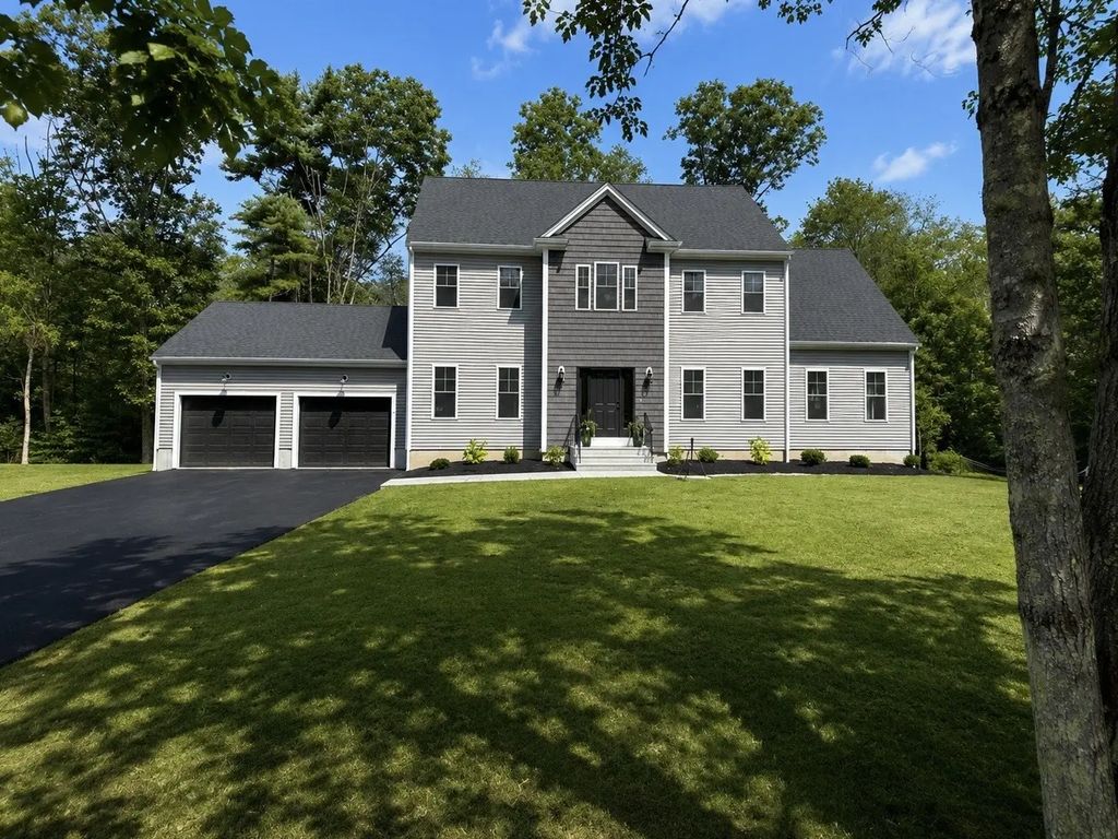 4 White Court, Douglas