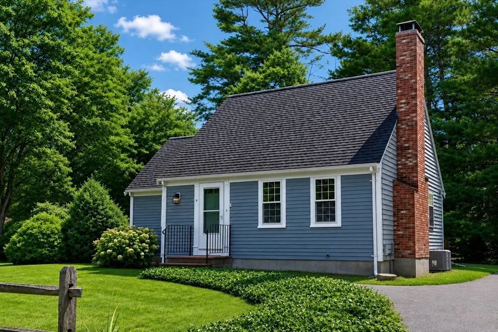 9 East Harbor Drive, Falmouth