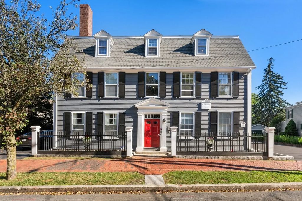 393 Essex St, Salem