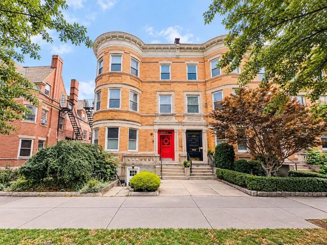 1742 Beacon St #2, Brookline