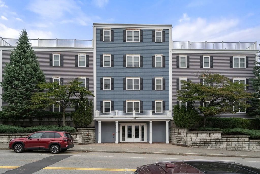 1163 Main St #14, Waltham