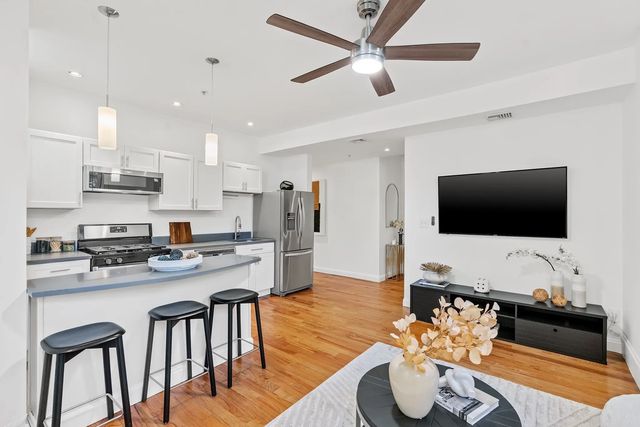 97 Fuller St #4, Brookline
