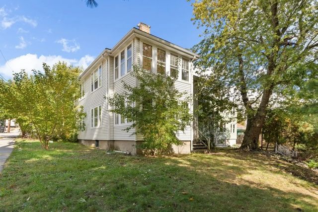 326-328 Charles River Rd, Watertown