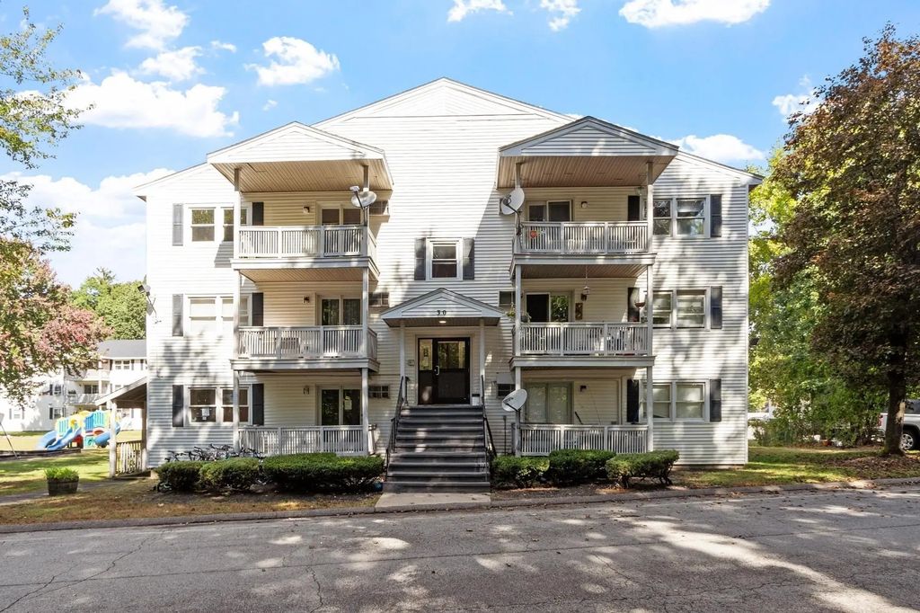 30 Abbey Rd #106, Leominster