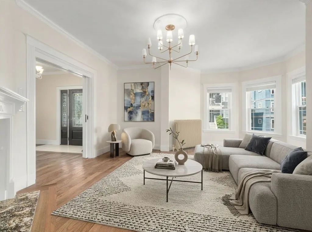 22 South Munroe Terrace, Boston