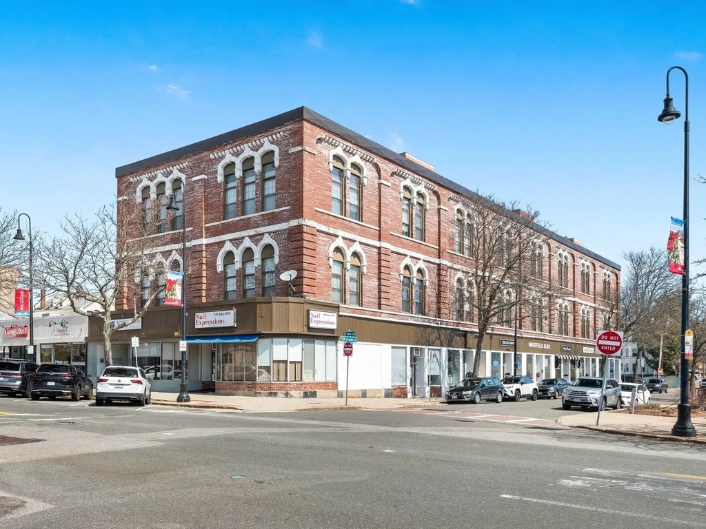 7 Lincoln Street #200s, Wakefield