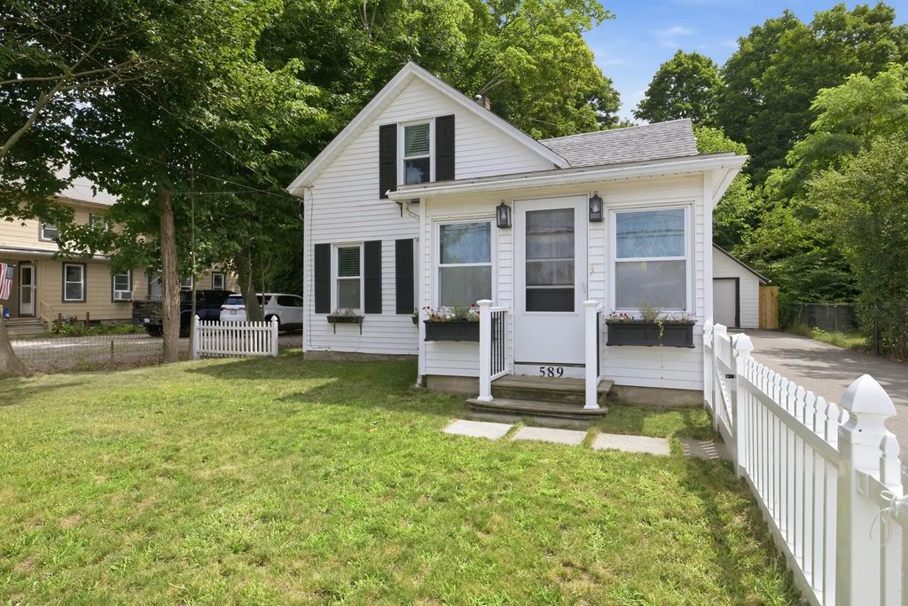 589 South St, Wrentham