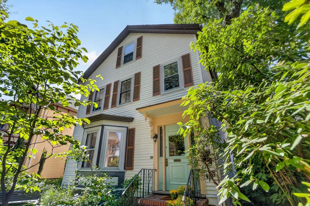38 Holbrook St, Boston