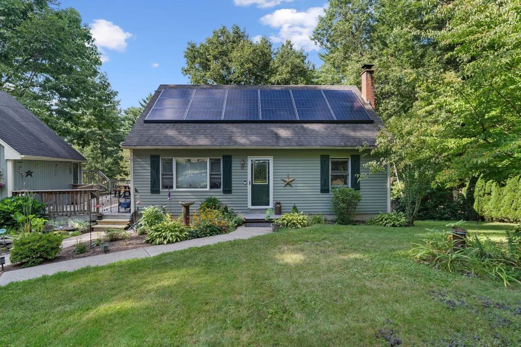 48 Orchard St, Belchertown