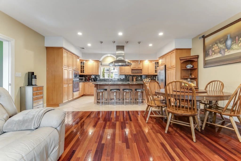 30 Everett Ave, Somerville
