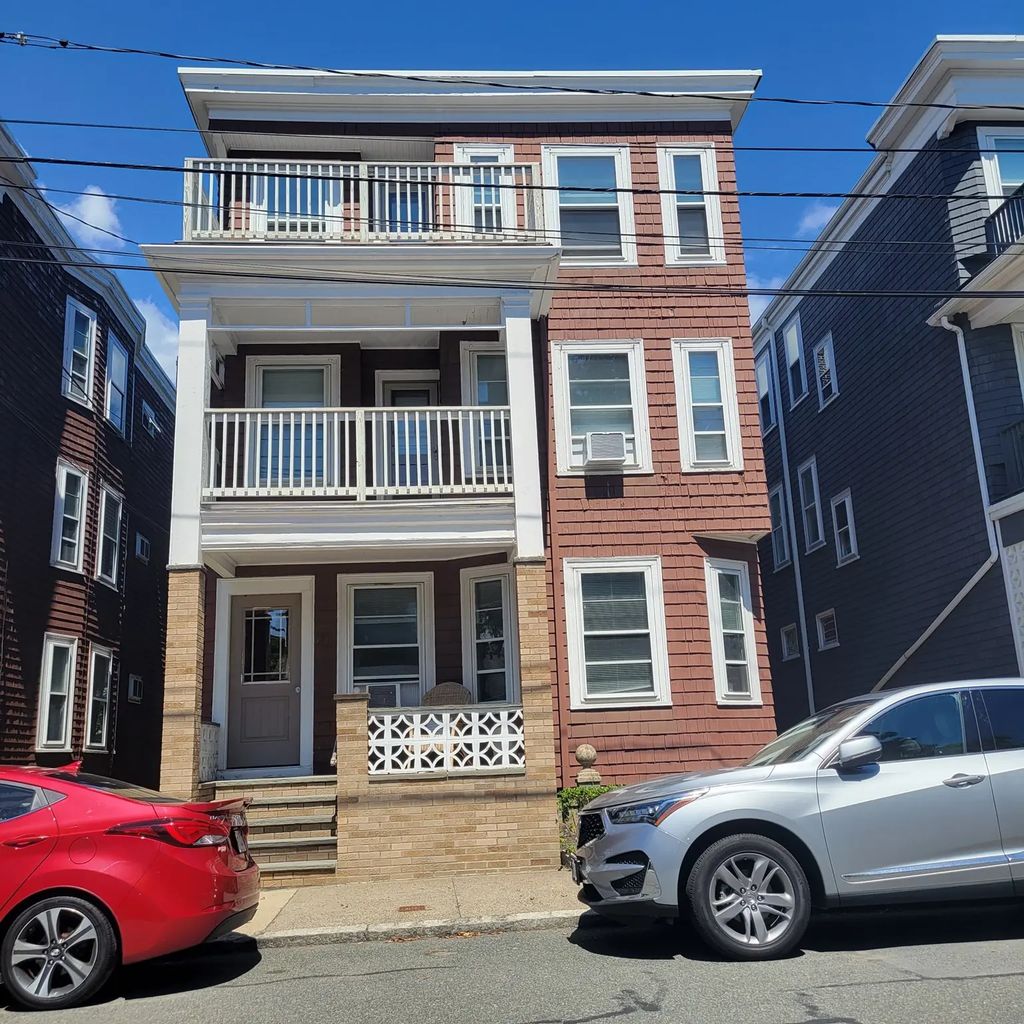 66 Barnes #3, Boston