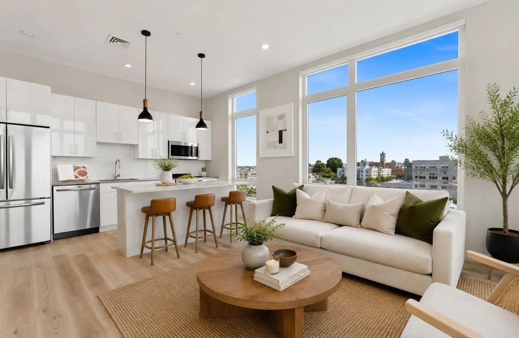 420 W Broadway #604, Boston