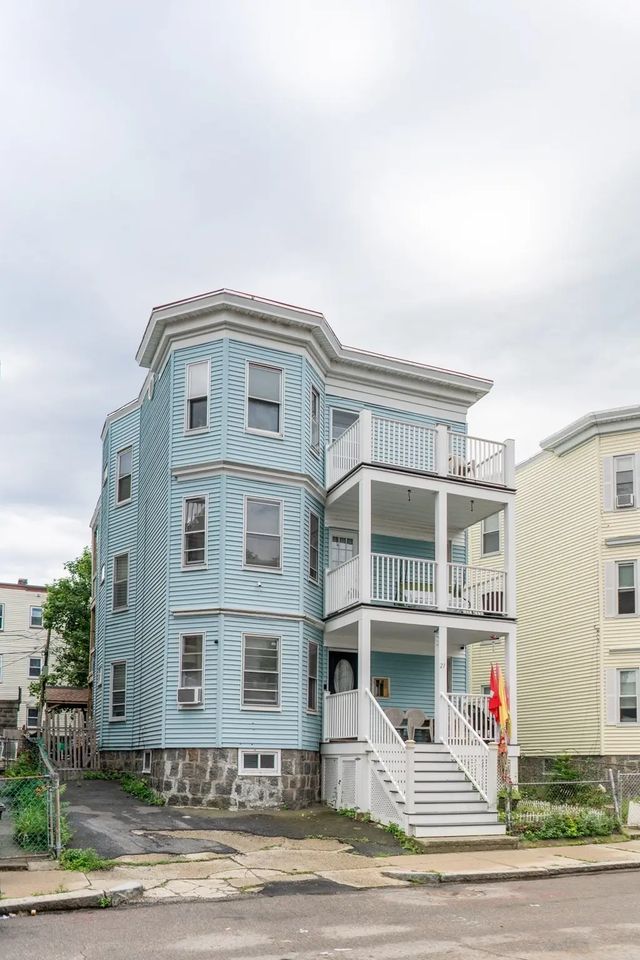 21 Saint Marks Rd, Boston