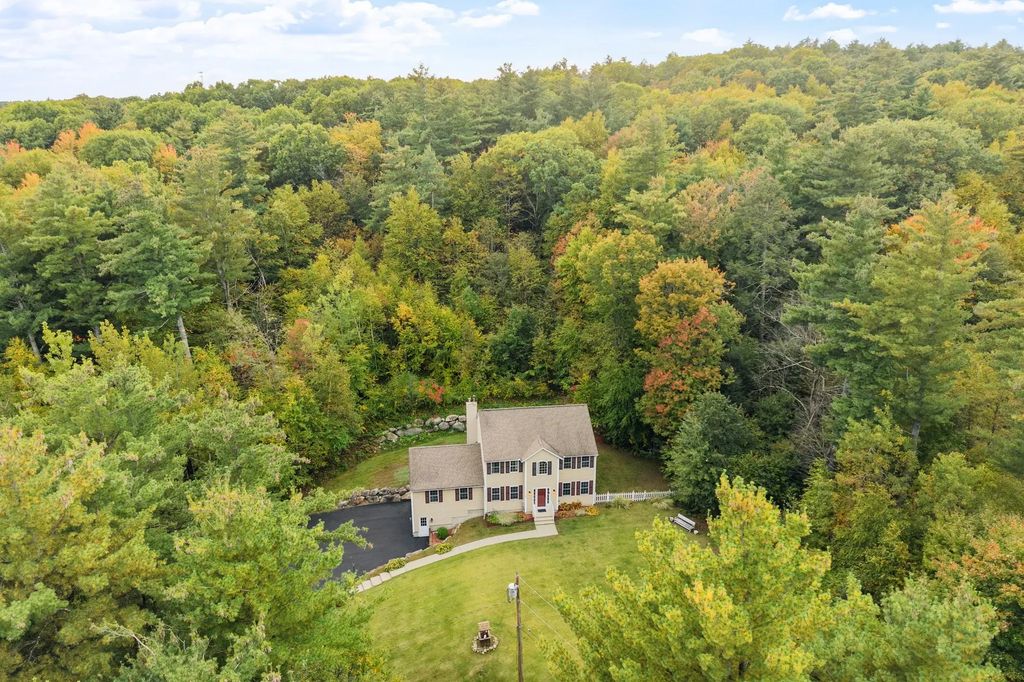 682 Ashburnham Hill Rd, Fitchburg