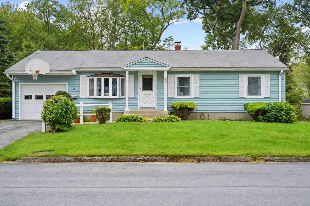 3 Vine St, Webster