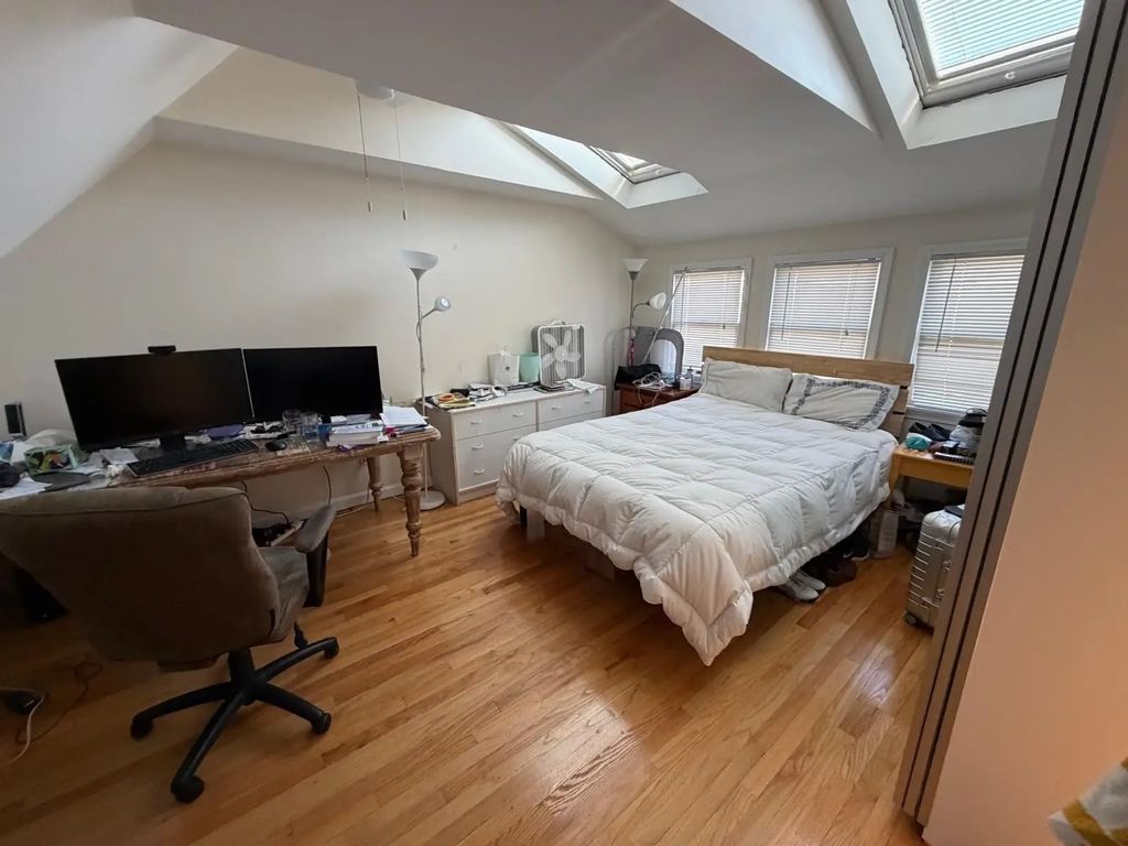 37 Sherman #b, Cambridge