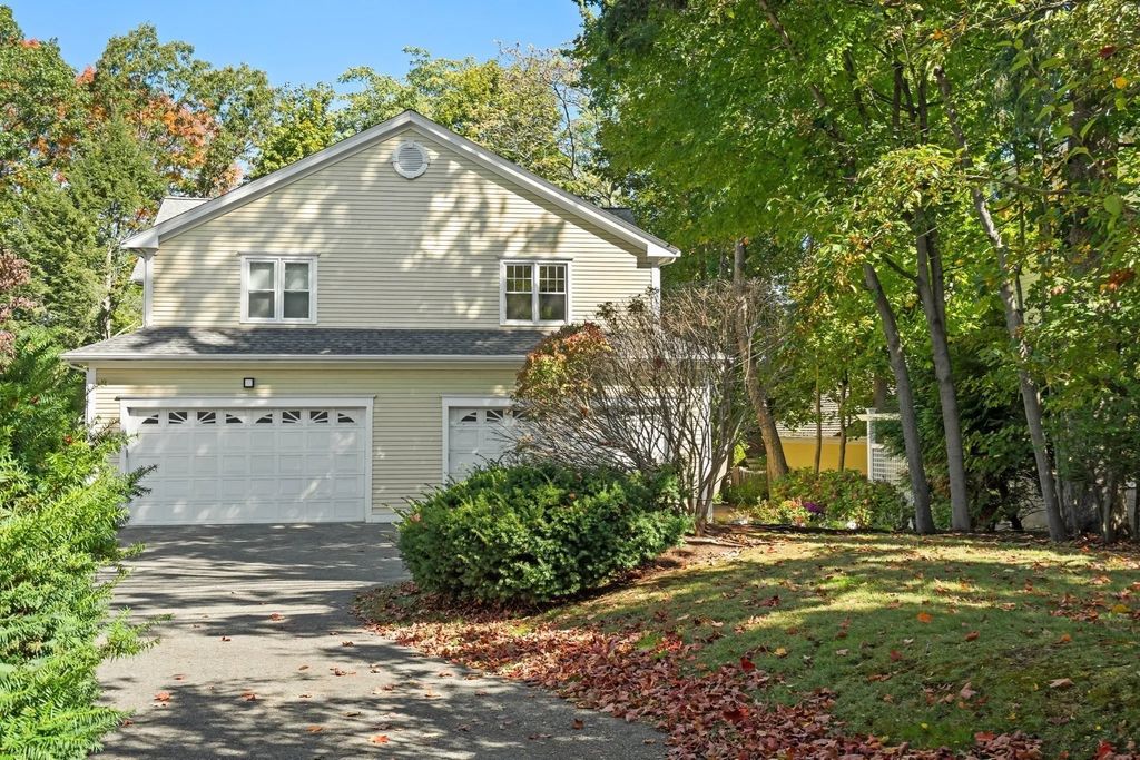 23-25 Woodbine St #23, Newton