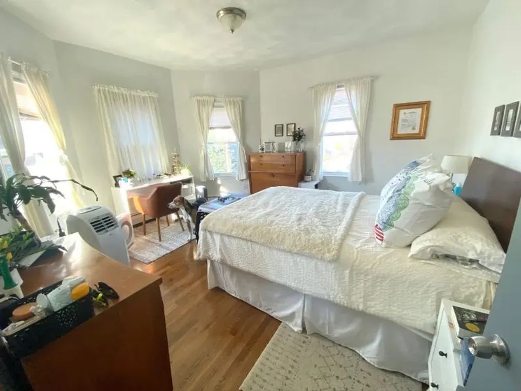 114 Prospect St #2, Somerville