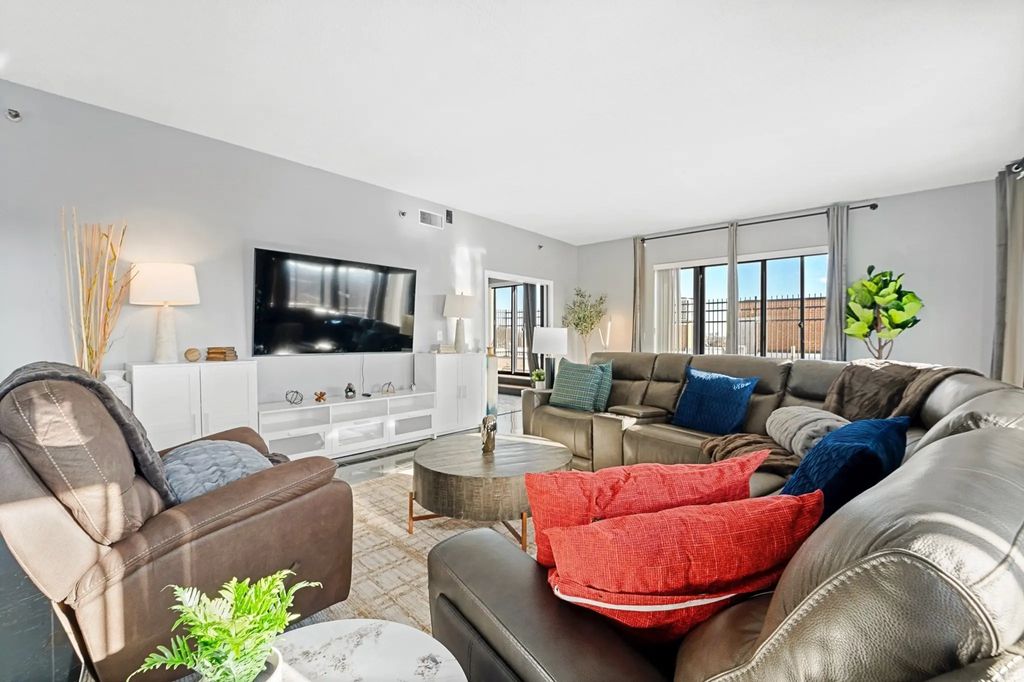 275 Main #p, Watertown
