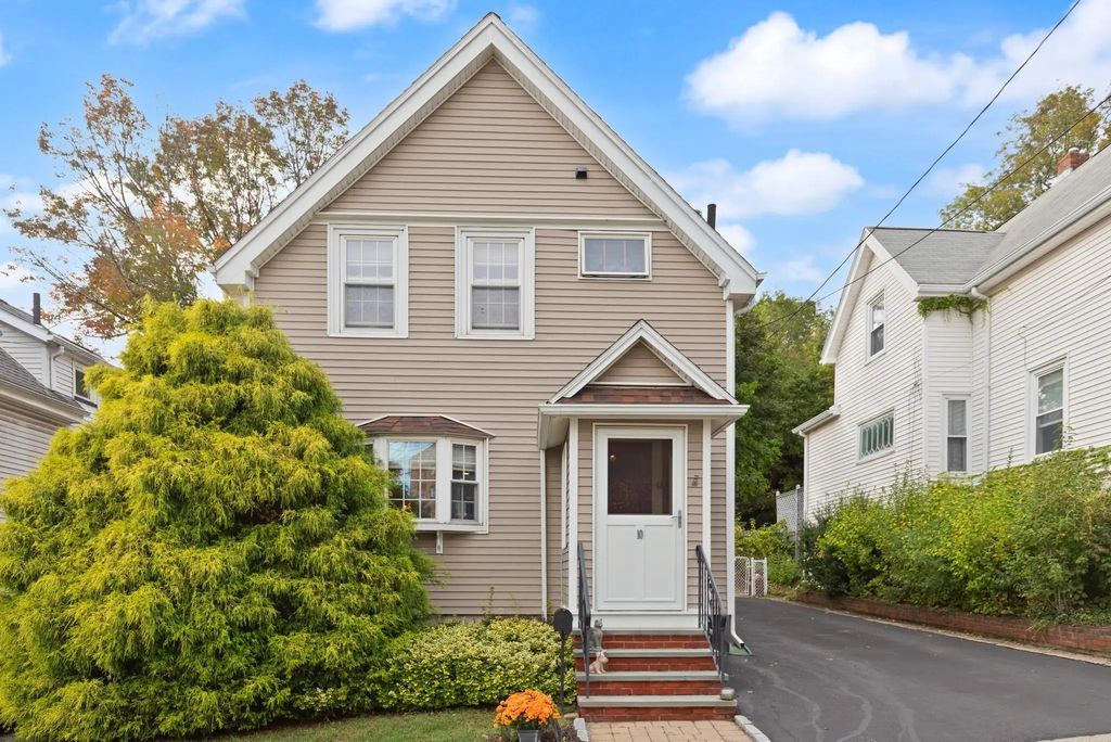 10 Cedar Cliff Terrace, Medford