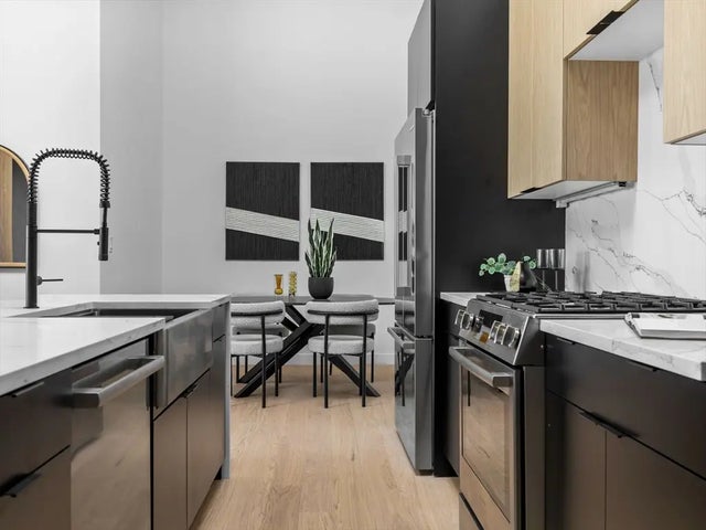 22 High Street #201, Boston