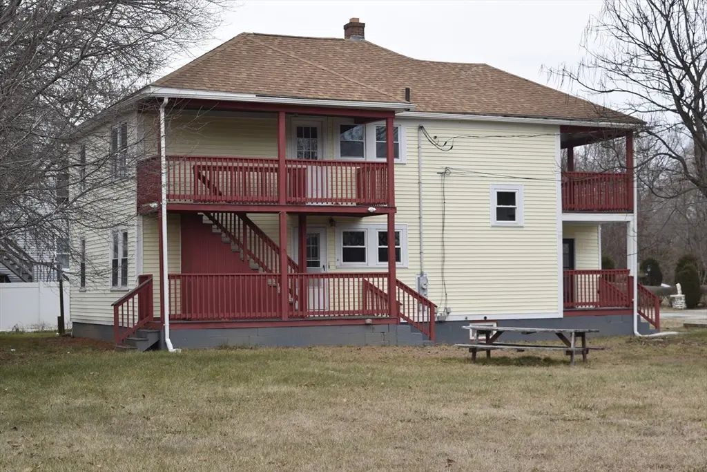 7 Pearl Street, Southbridge