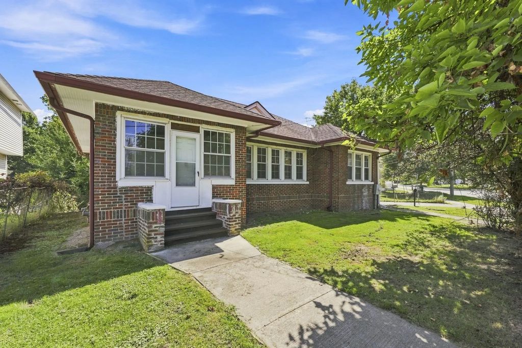 133 Parker St, Springfield