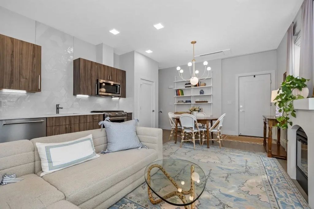 24 Rush St #c, Somerville