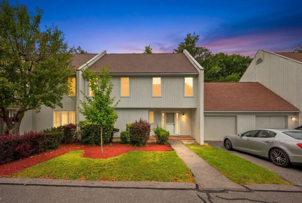34 Woodland Park Dr #34, Haverhill