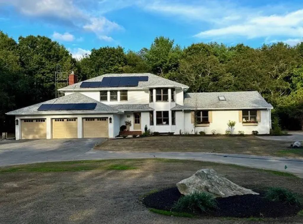 316 Walnut Plain Rd, Rochester