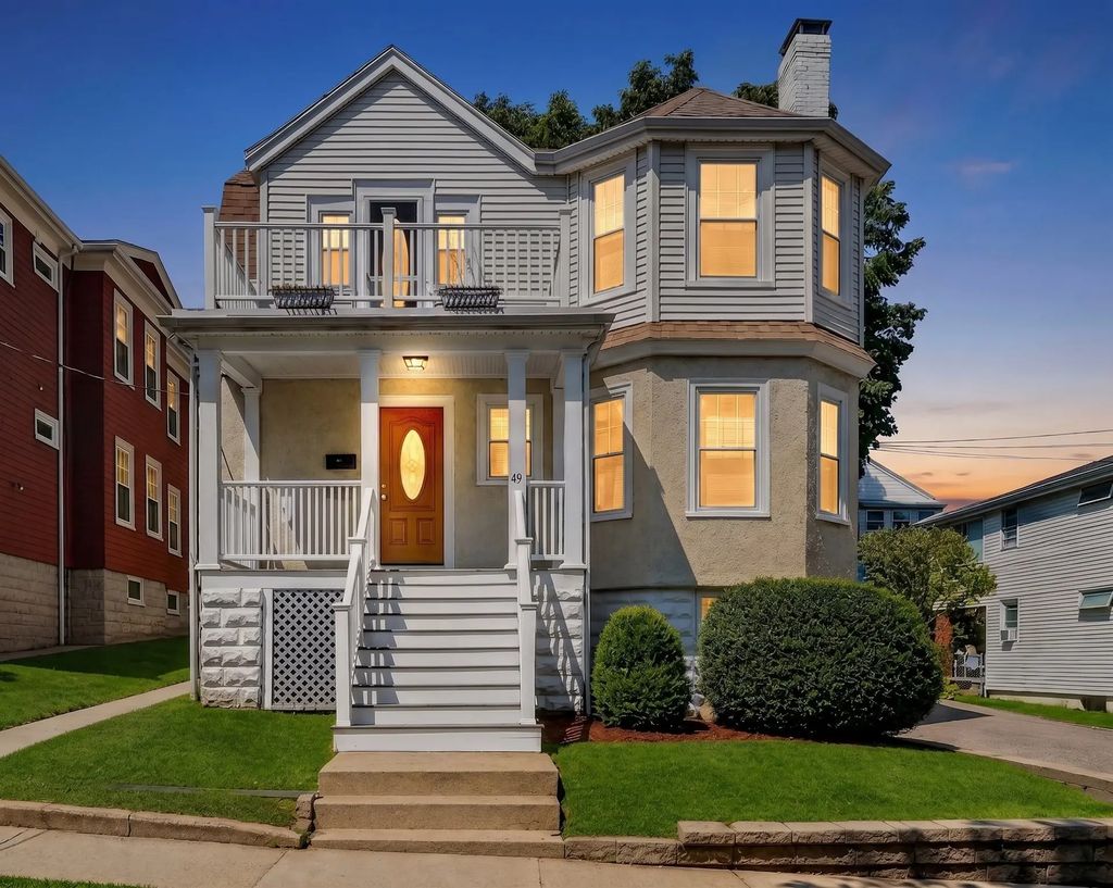 49 Hall Ave, Watertown