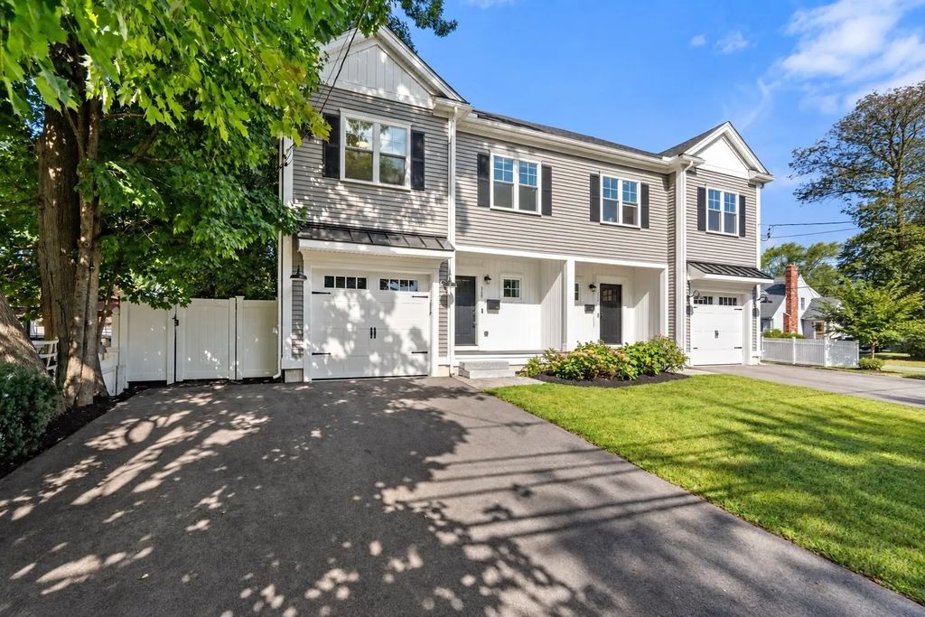 318 Bishop Street #318, Framingham