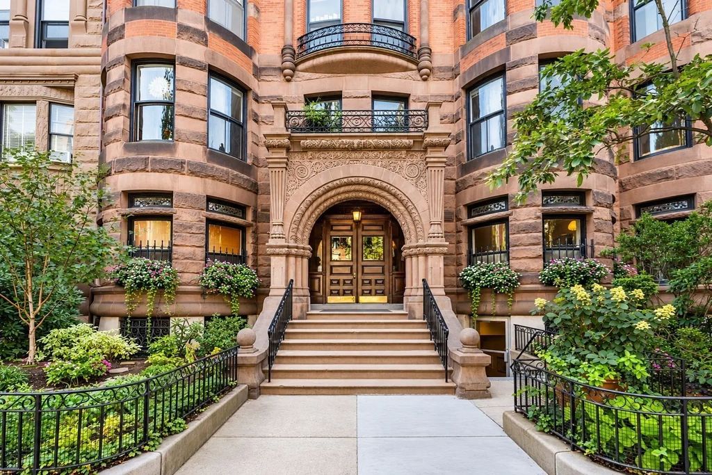 259 Beacon St #4, Boston