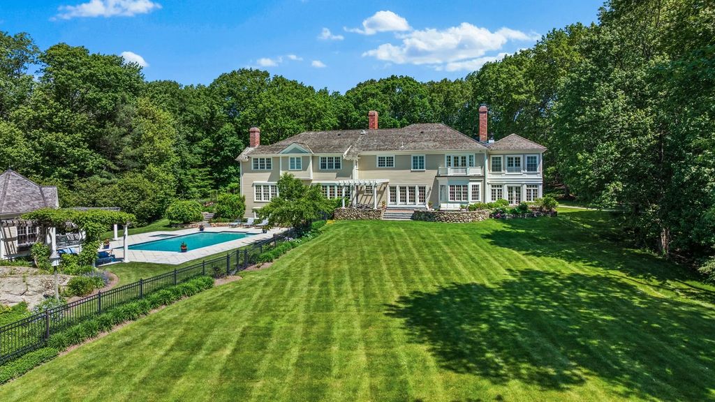 26 Longmeadow Drive, Westwood