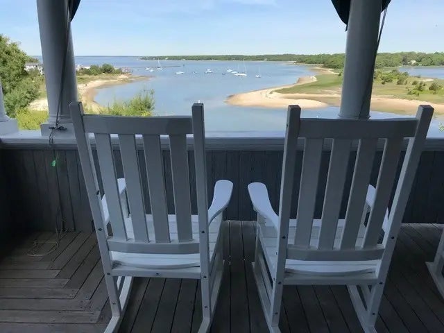 74 Pequossett Ave, Falmouth