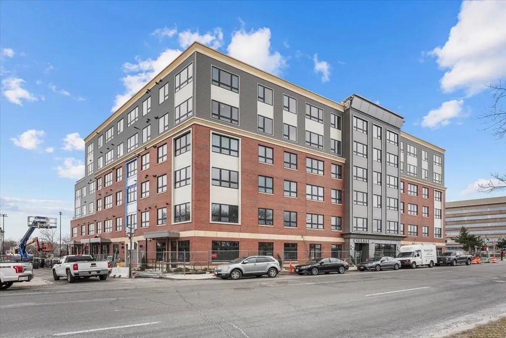 70 Leo M Birmingham Pkwy #416, Boston