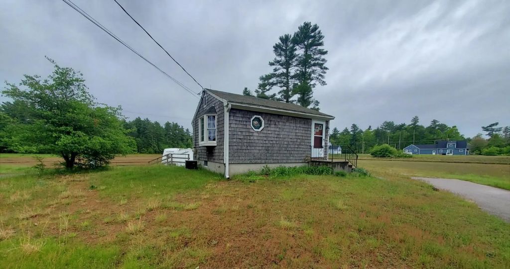 7 Lakeview Street, Carver