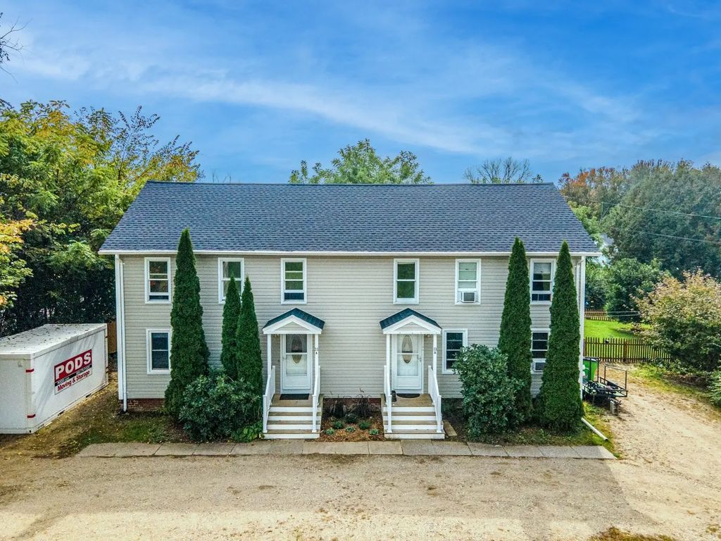 33 Pleasant Street, Deerfield