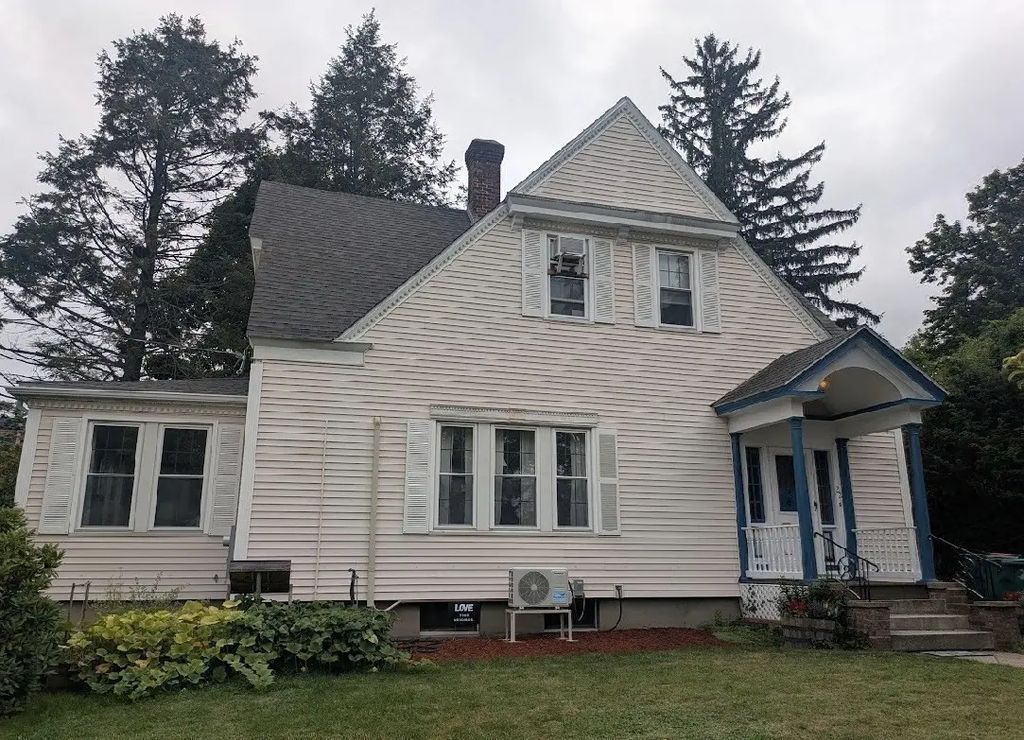 22 Bluff Ave, Fitchburg