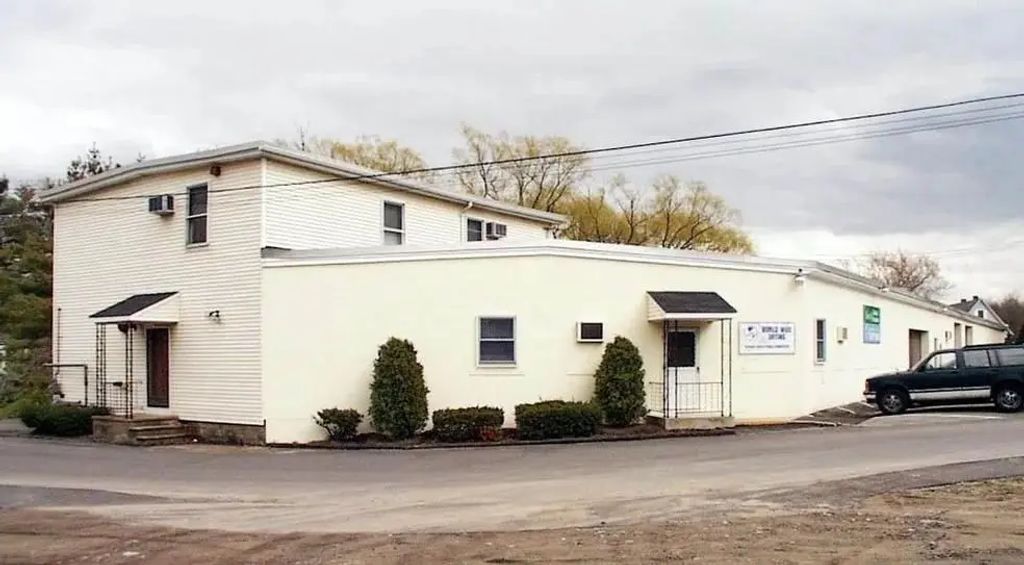 24 Weir Ave, Taunton
