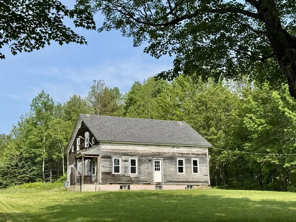 292 East Hawley Road, Hawley